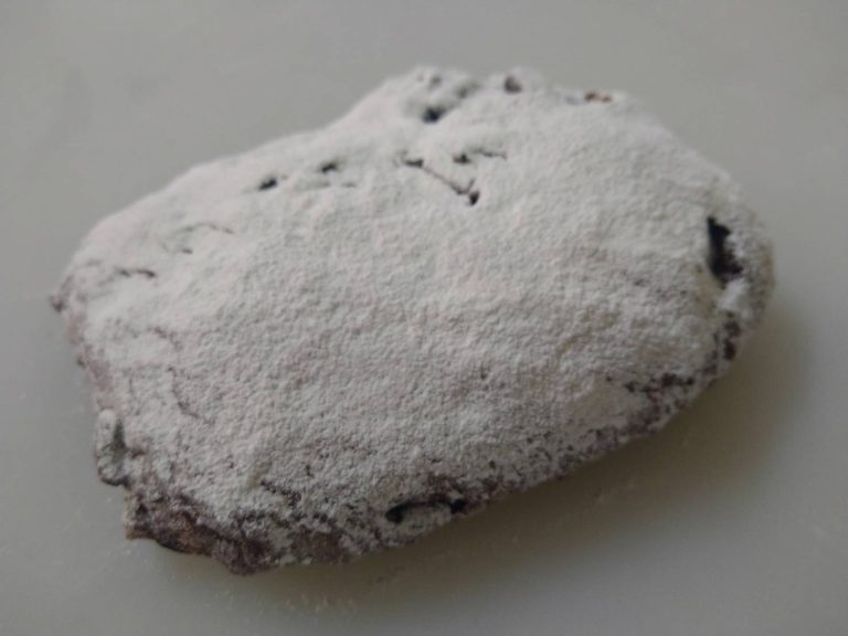チョコローフ粉糖
